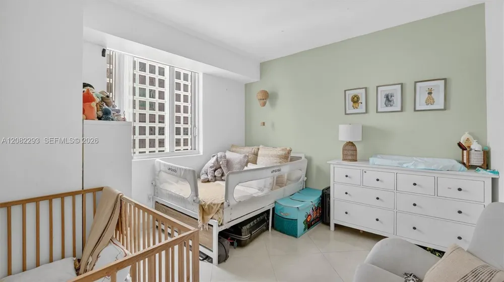 500 Brickell Ave #4102 Miami, FL 33131