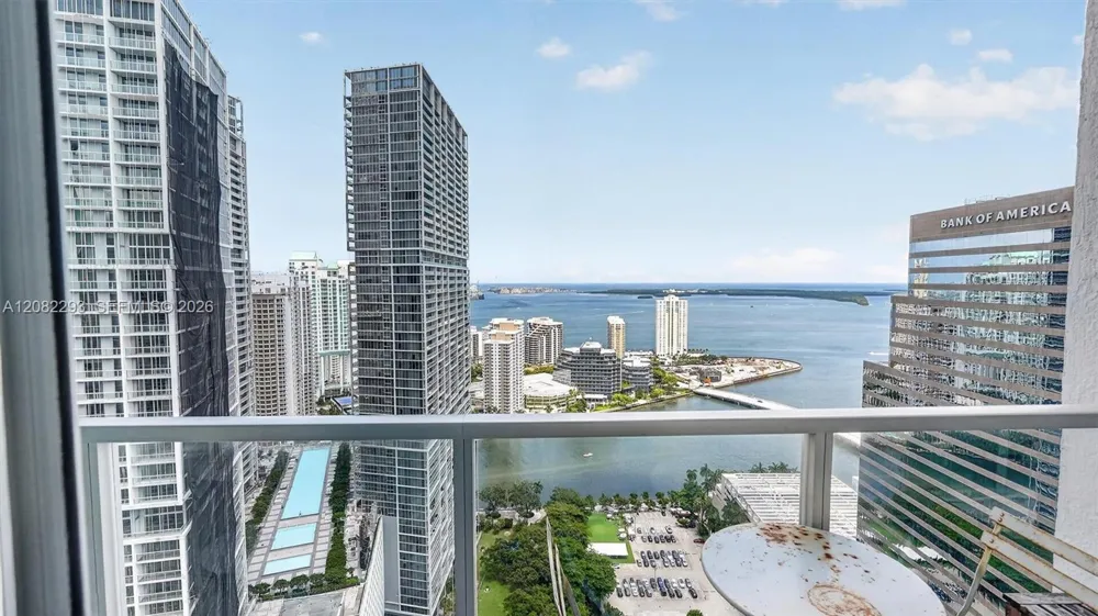 500 Brickell Ave #4102 Miami, FL 33131