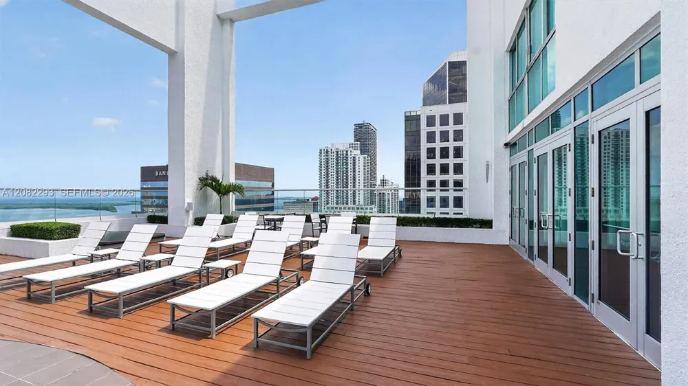 500 Brickell Ave #4102 Miami, FL 33131