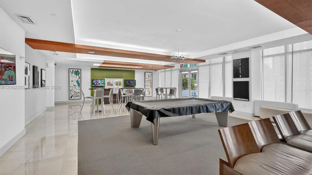 500 Brickell Ave #4102 Miami, FL 33131
