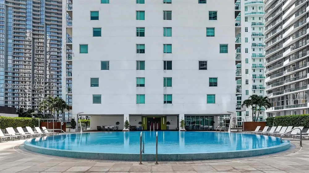 500 Brickell Ave #4102 Miami, FL 33131