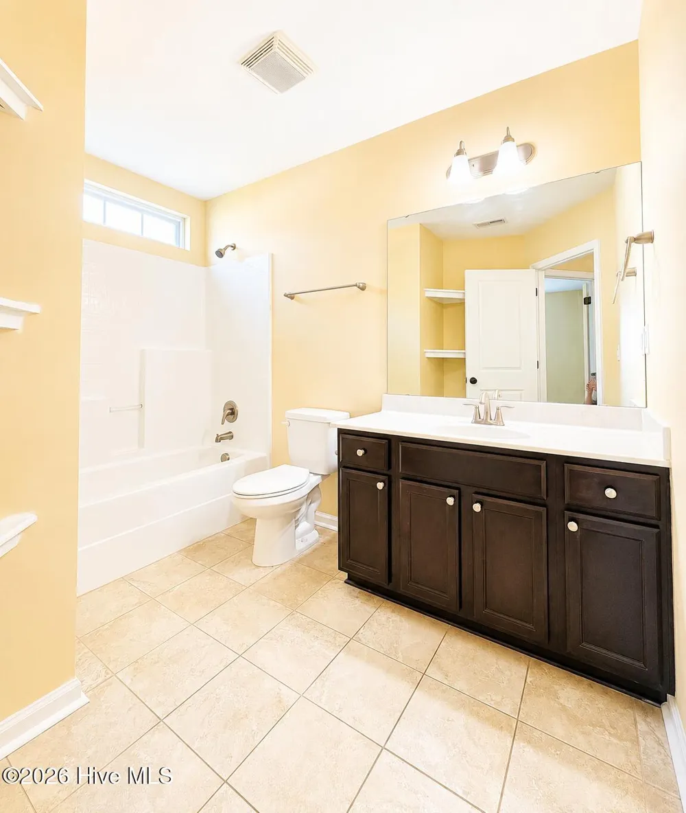 3628 Thornbrook Drive Greenville, NC 27834