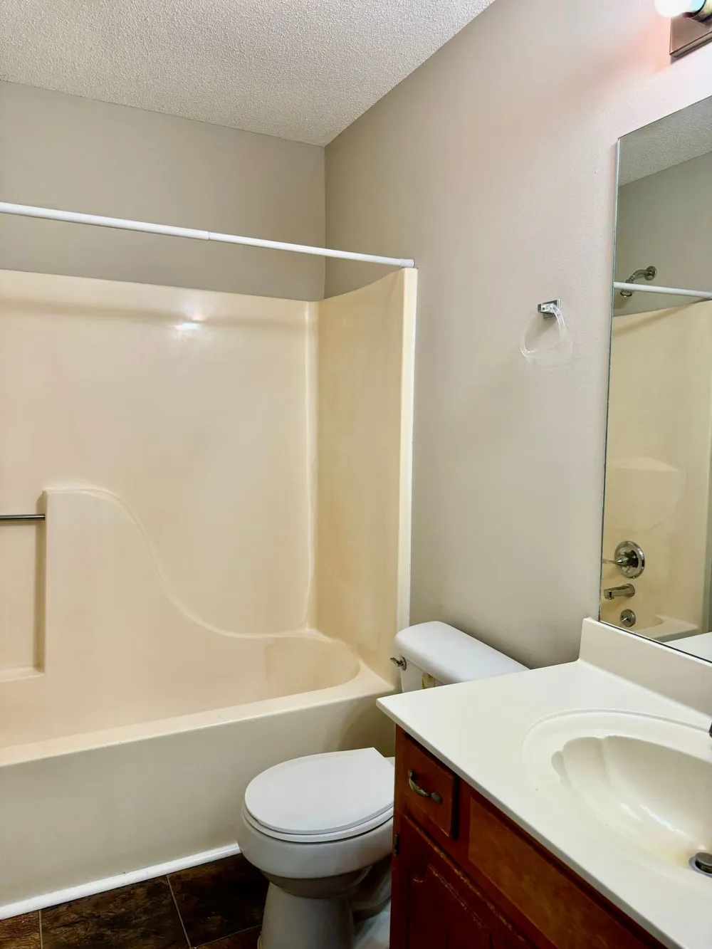 69 Grassmire Clarksville, TN 37042