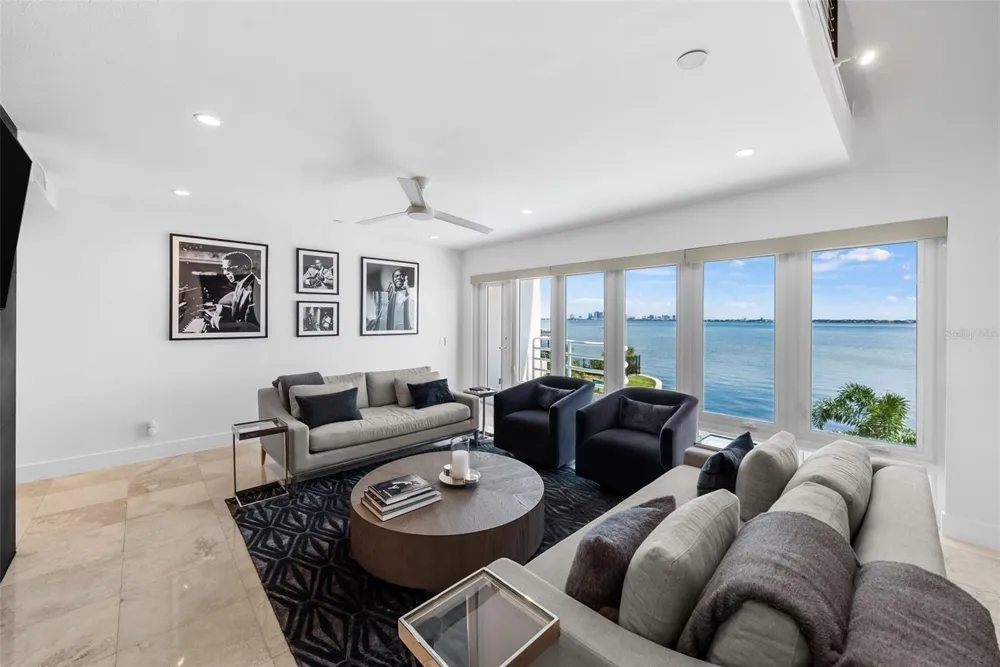 4950 BAYSHORE BOULEVARD #25D Tampa, FL 33611