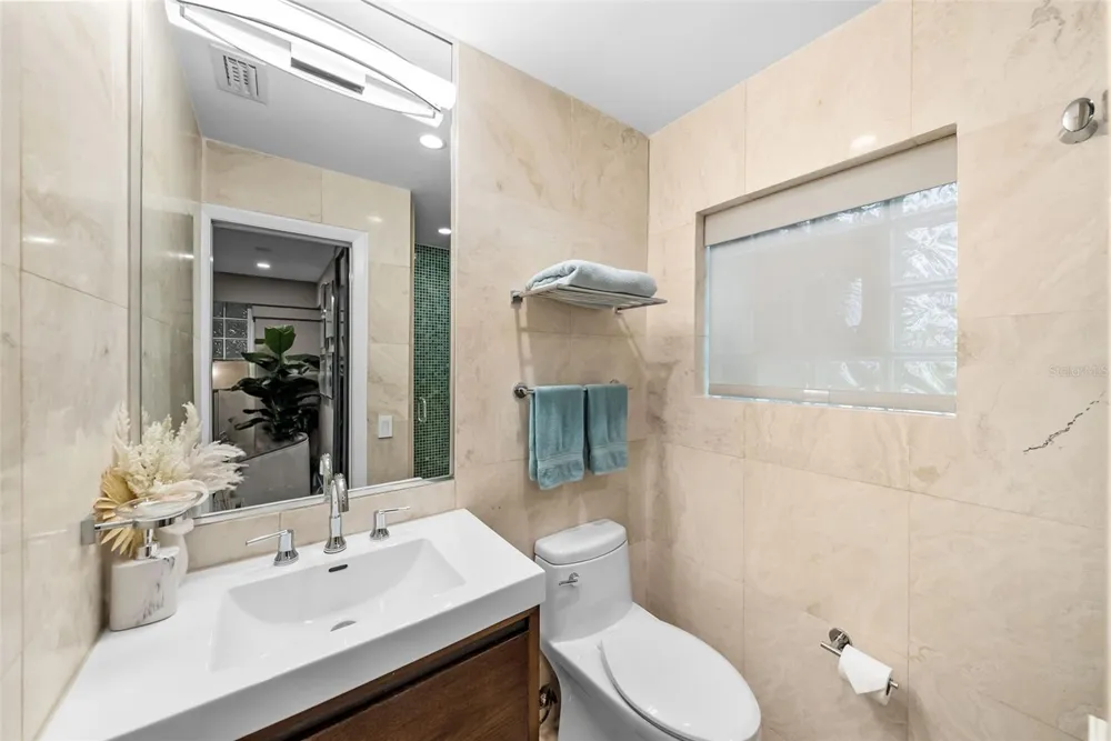 4950 BAYSHORE BOULEVARD #25D Tampa, FL 33611