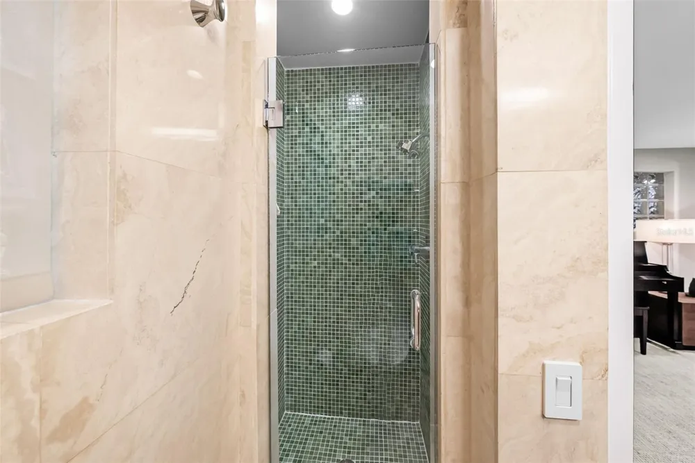 4950 BAYSHORE BOULEVARD #25D Tampa, FL 33611