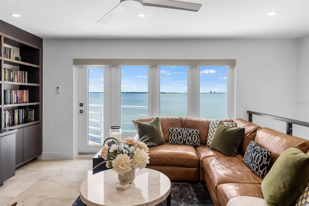 4950 BAYSHORE BOULEVARD #25D Tampa, FL 33611