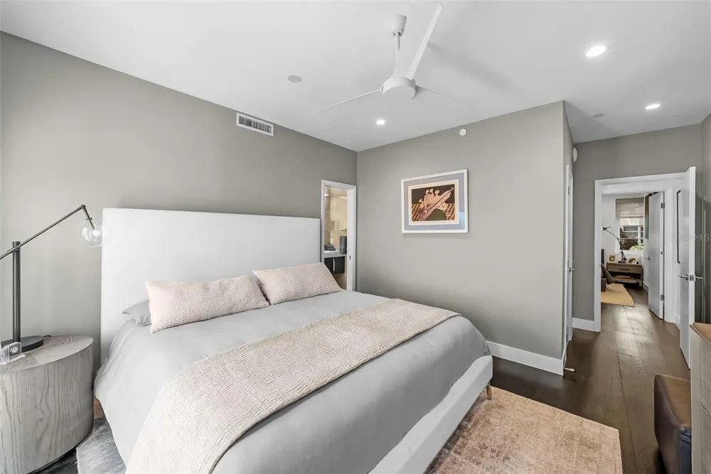 4950 BAYSHORE BOULEVARD #25D Tampa, FL 33611