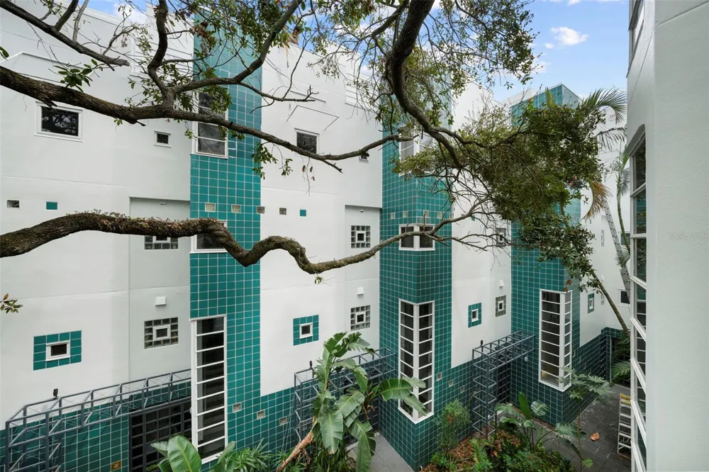 4950 BAYSHORE BOULEVARD #25D Tampa, FL 33611