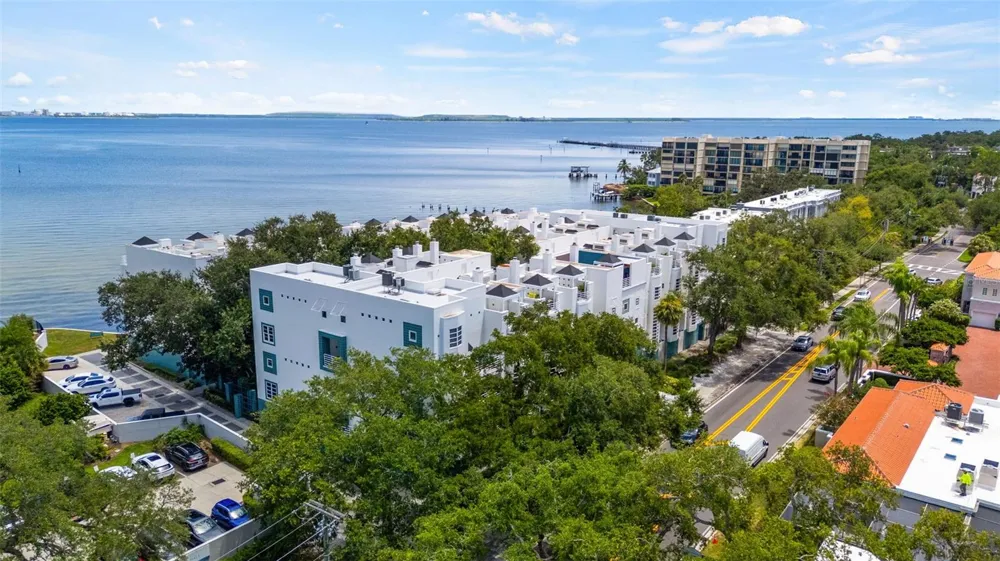 4950 BAYSHORE BOULEVARD #25D Tampa, FL 33611