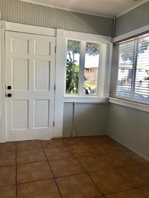 2125 44TH AVENUE St Petersburg, FL 33714