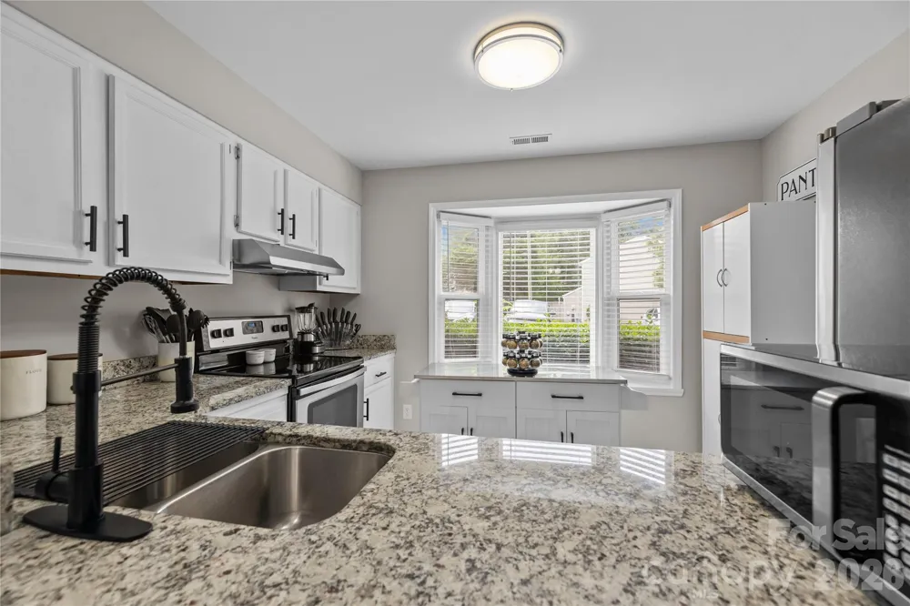 8407 Rust Wood Place Charlotte, NC 28227