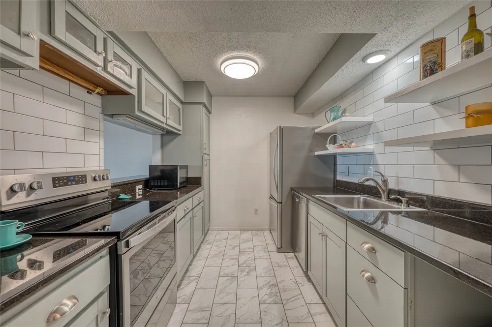 306 Out Yonder #162 Horseshoe Bay, TX 78657