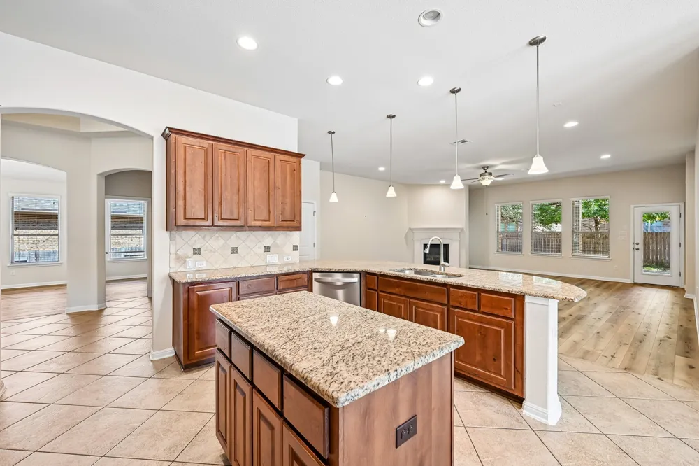2624 Shumard Bluff Drive Leander, TX 78641