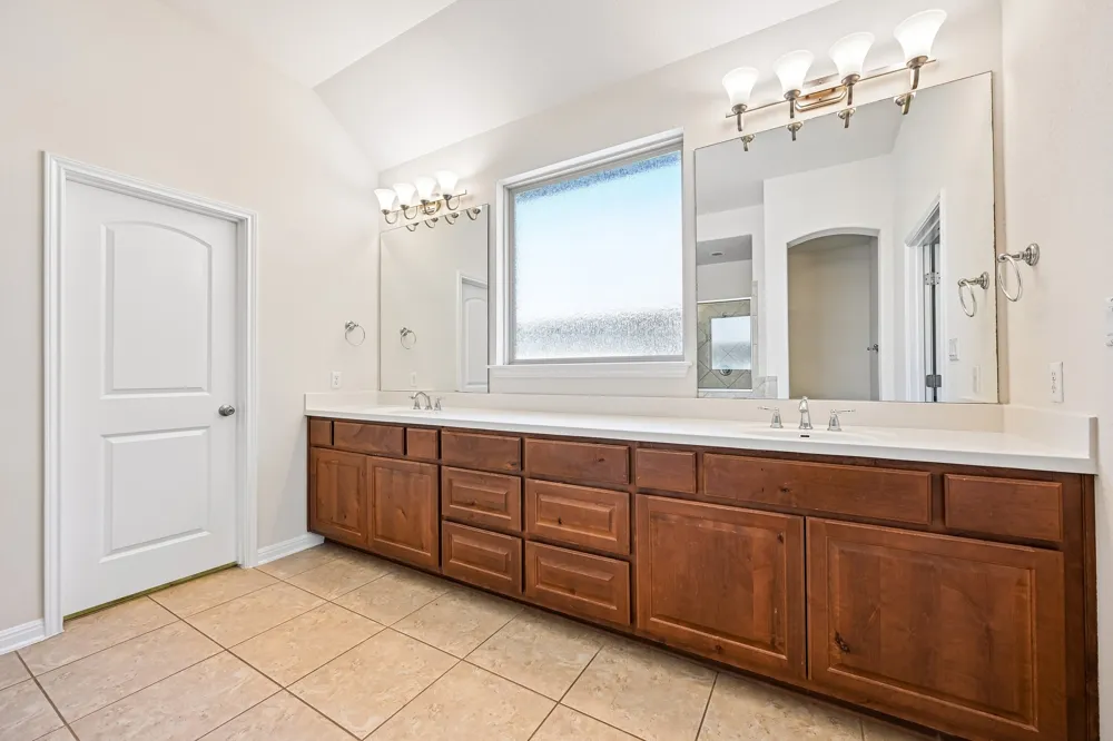 2624 Shumard Bluff Drive Leander, TX 78641