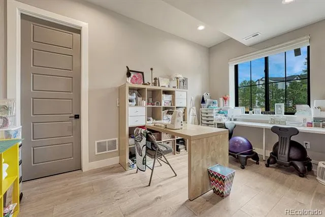 7961 S Langdale Way Aurora, CO 80016