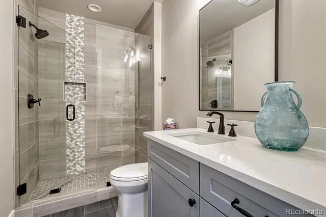 7961 S Langdale Way Aurora, CO 80016