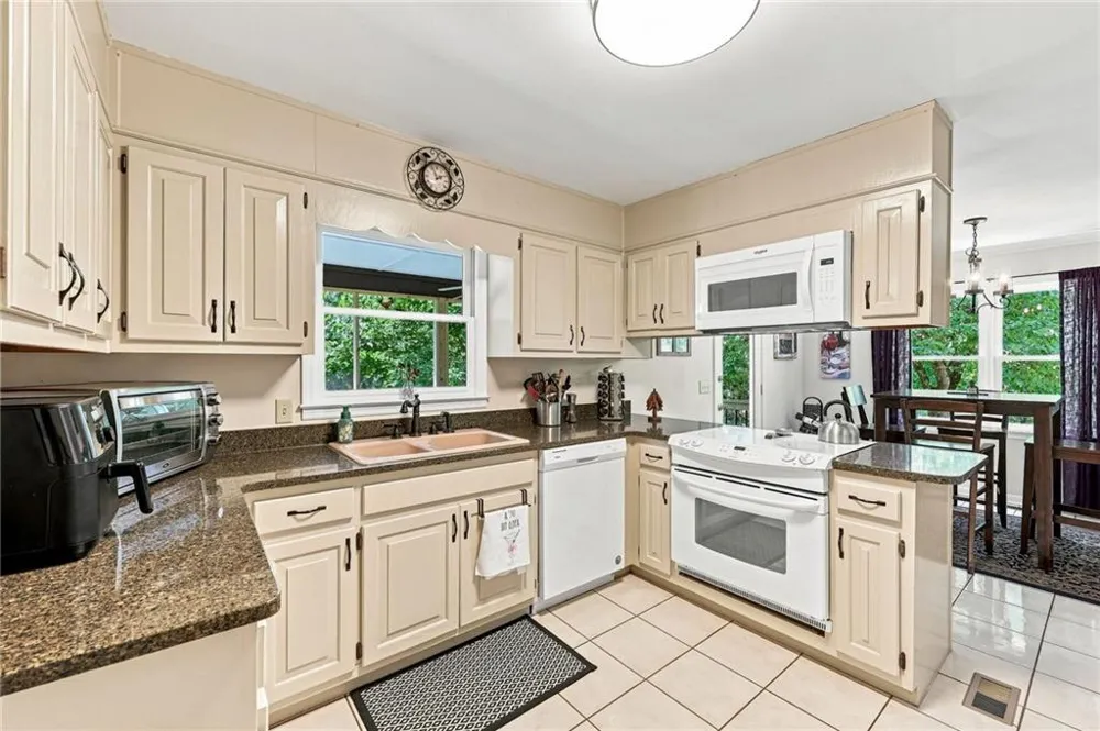 101 Hancock Way Baldwin, GA 30511