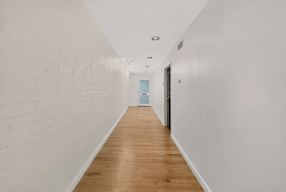 4023 Travis Street Dallas, TX 75204