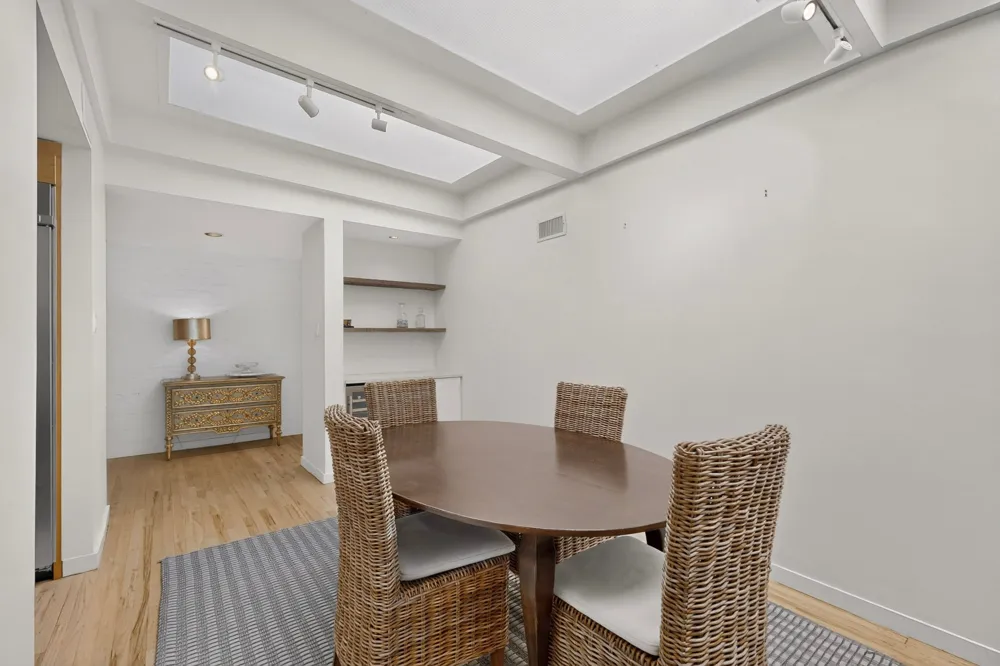 4023 Travis Street Dallas, TX 75204