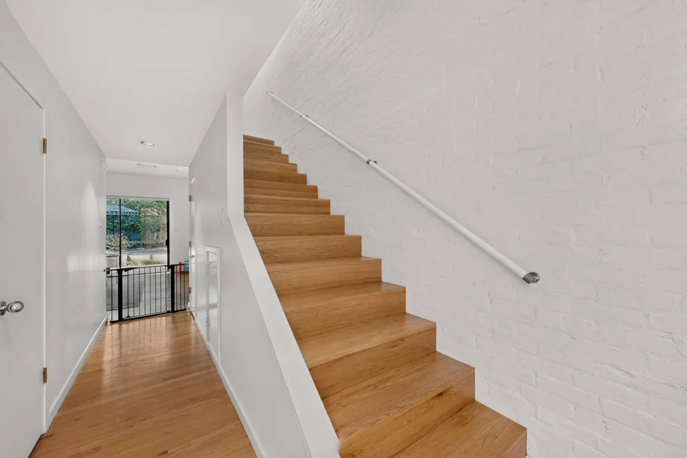 4023 Travis Street Dallas, TX 75204