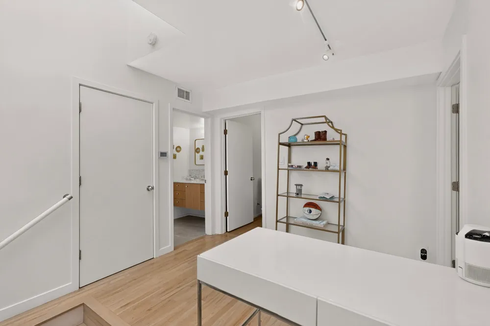 4023 Travis Street Dallas, TX 75204