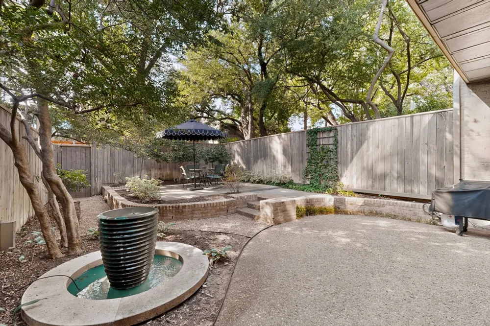 4023 Travis Street Dallas, TX 75204