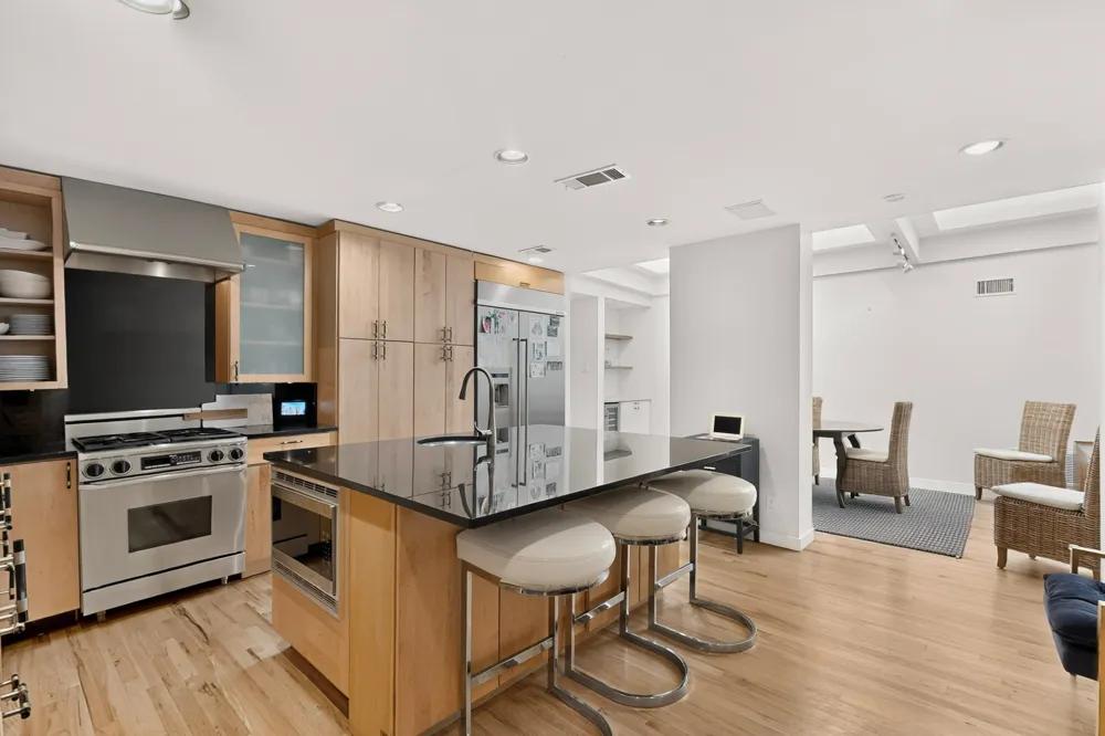 4023 Travis Street Dallas, TX 75204