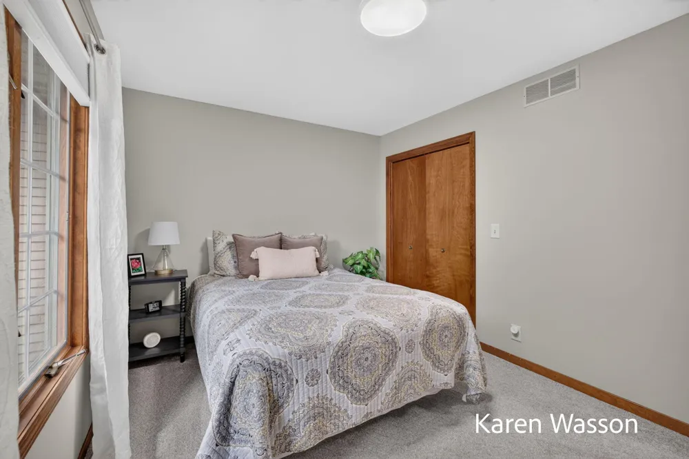 259 Appletree Lane Holland, MI 49423