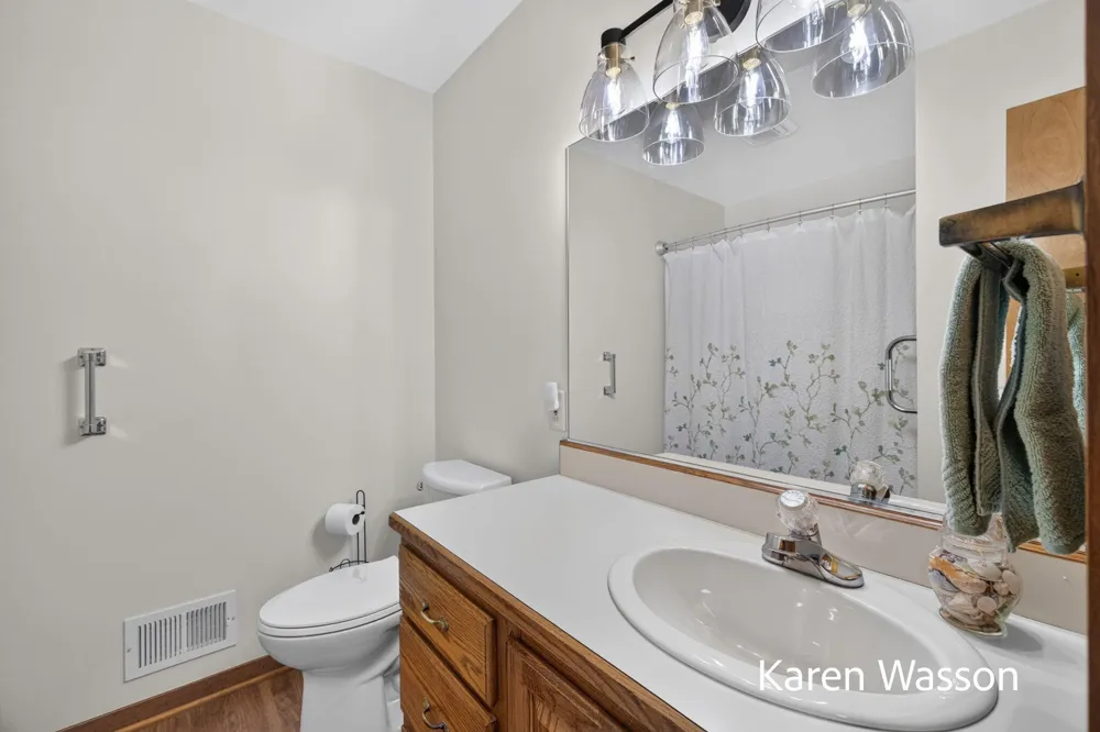 259 Appletree Lane Holland, MI 49423
