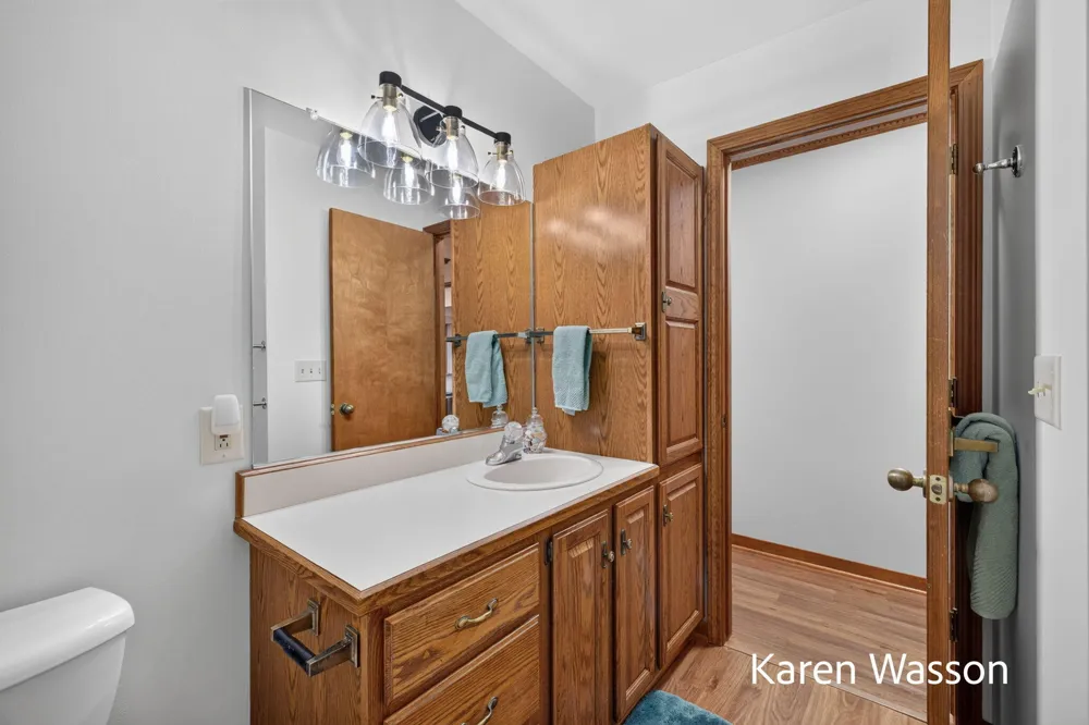 259 Appletree Lane Holland, MI 49423