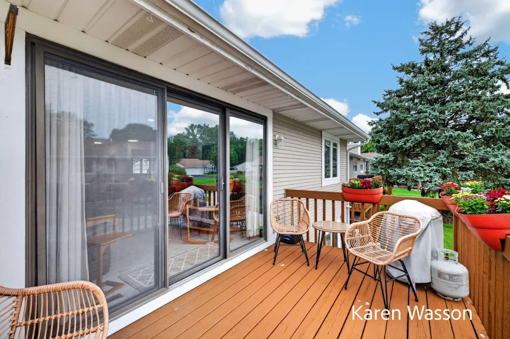 259 Appletree Lane Holland, MI 49423