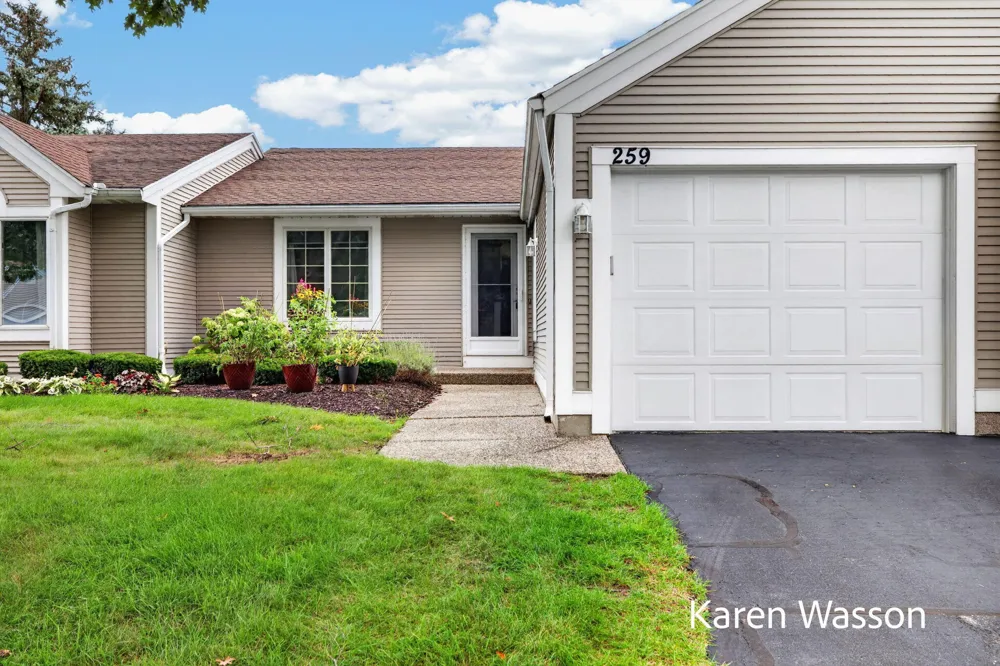 259 Appletree Lane Holland, MI 49423