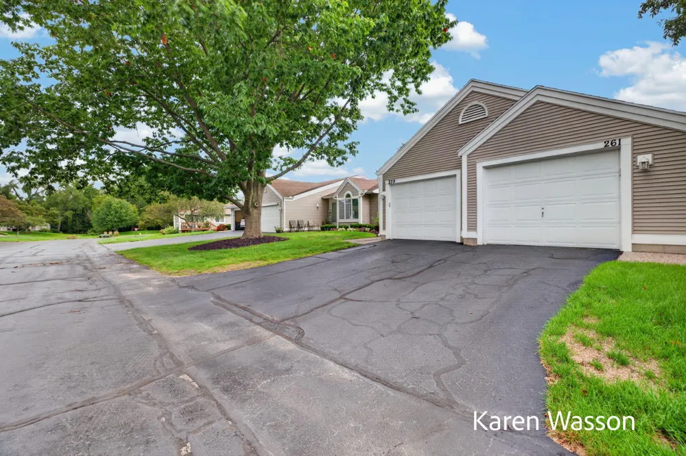 259 Appletree Lane Holland, MI 49423
