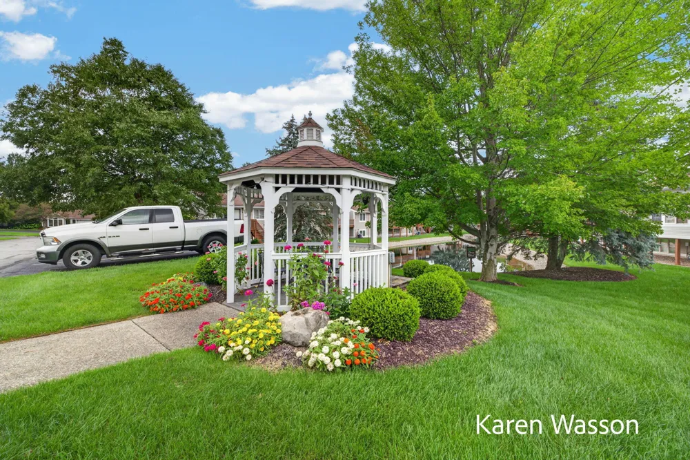 259 Appletree Lane Holland, MI 49423