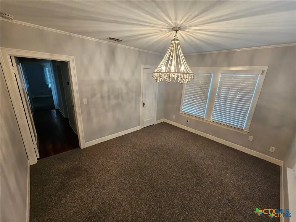 2002 Wheeler Street Victoria, TX 77901