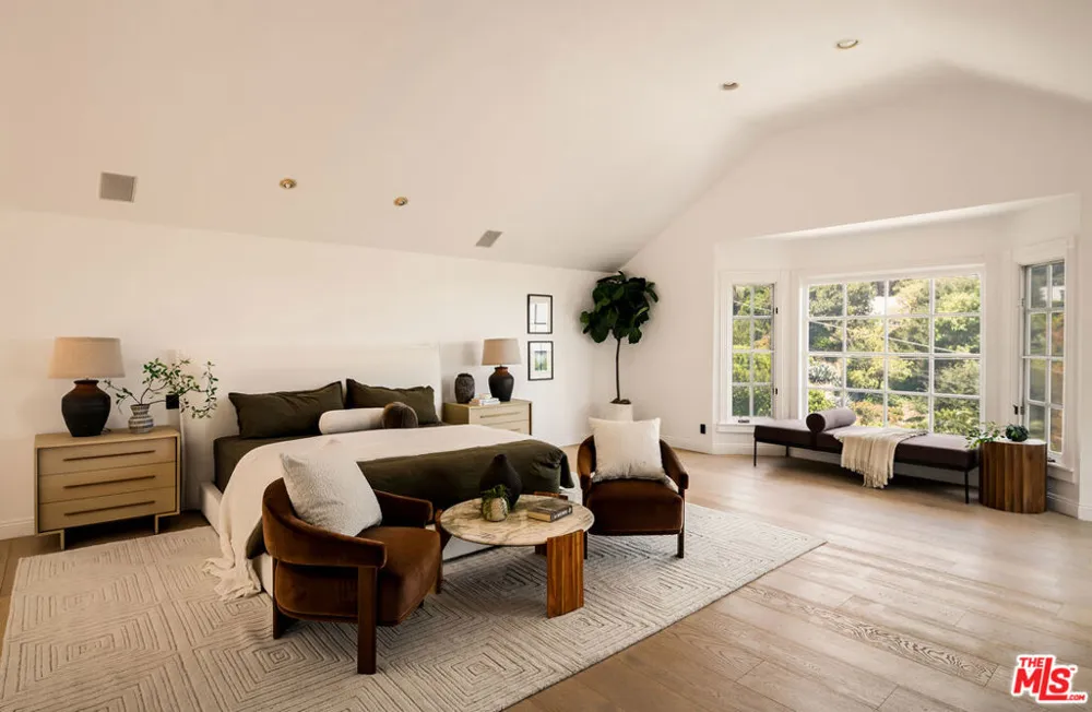 9315 Beverly Crest Drive Los Angeles, CA 90210