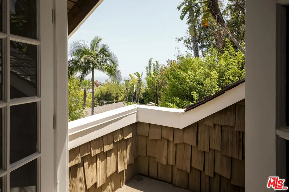 9315 Beverly Crest Drive Los Angeles, CA 90210