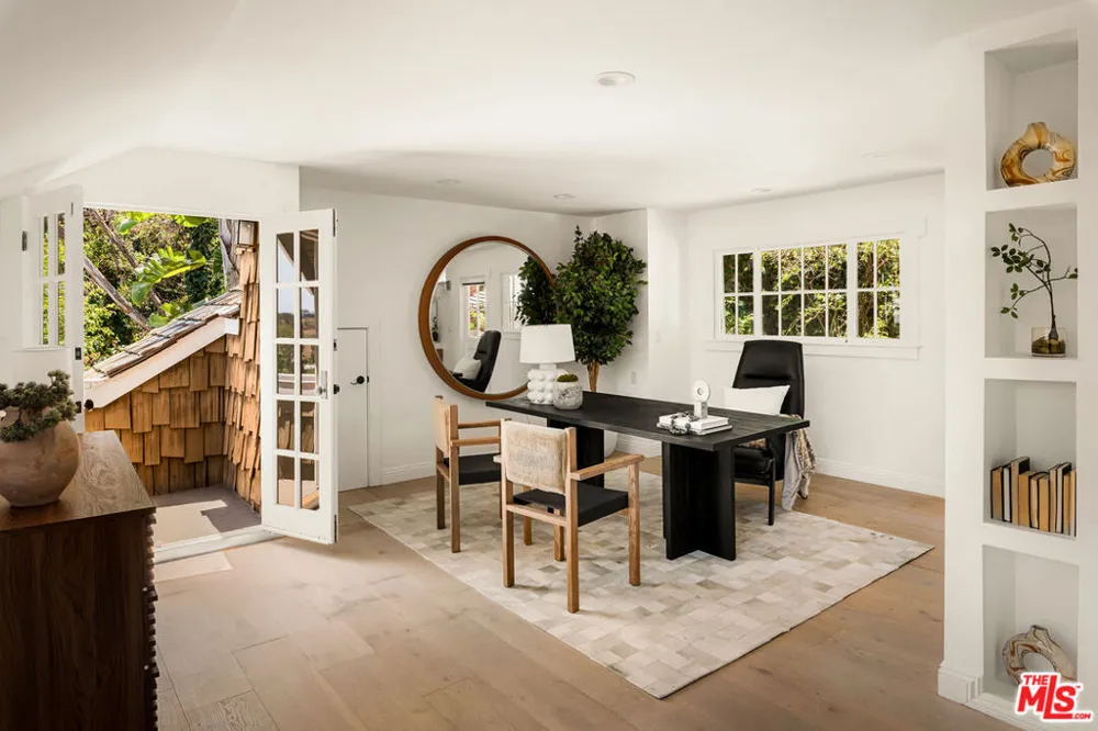 9315 Beverly Crest Drive Los Angeles, CA 90210