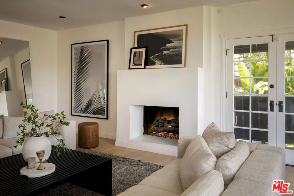 9315 Beverly Crest Drive Los Angeles, CA 90210