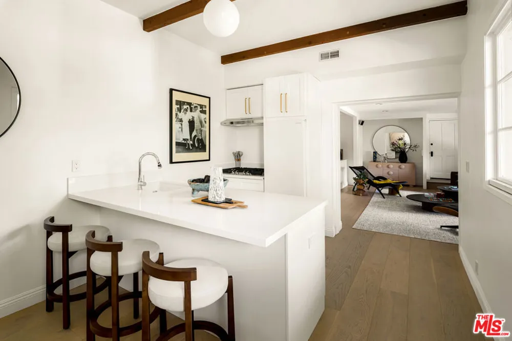 9315 Beverly Crest Drive Los Angeles, CA 90210