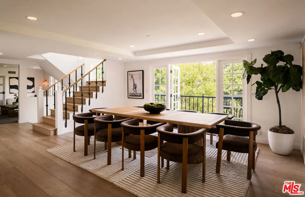 9315 Beverly Crest Drive Los Angeles, CA 90210