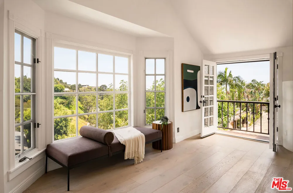 9315 Beverly Crest Drive Los Angeles, CA 90210
