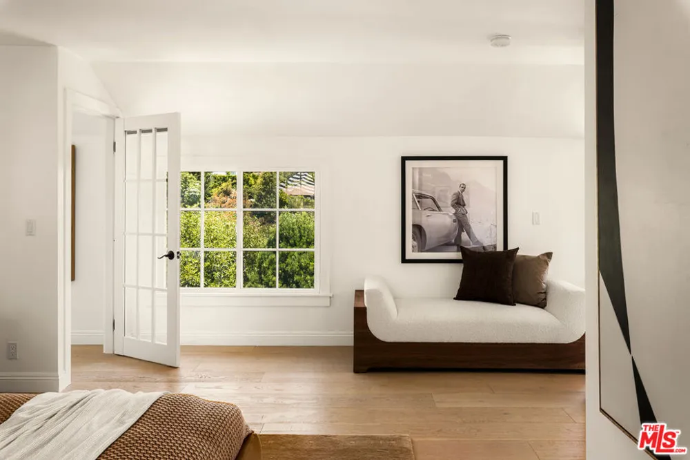9315 Beverly Crest Drive Los Angeles, CA 90210