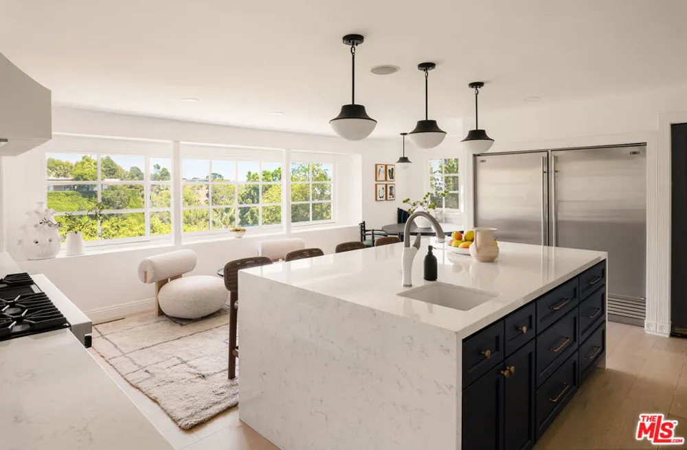 9315 Beverly Crest Drive Los Angeles, CA 90210