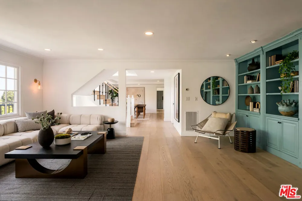 9315 Beverly Crest Drive Los Angeles, CA 90210