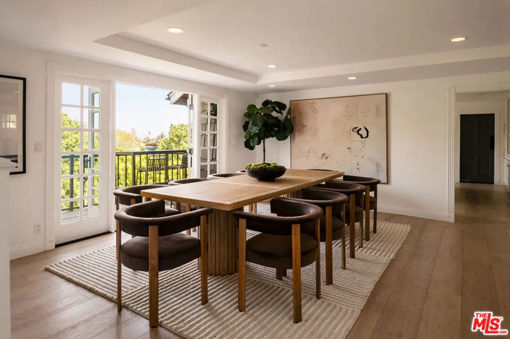 9315 Beverly Crest Drive Los Angeles, CA 90210