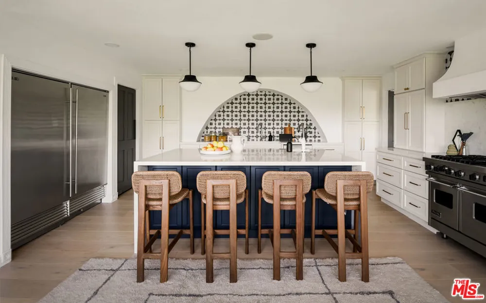 9315 Beverly Crest Drive Los Angeles, CA 90210
