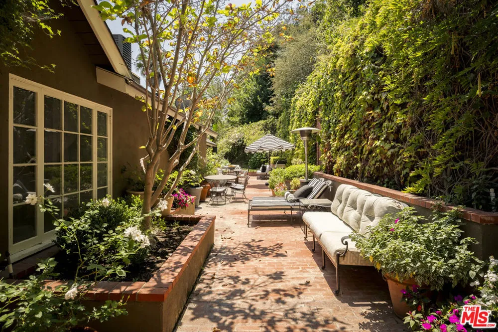 9315 Beverly Crest Drive Los Angeles, CA 90210
