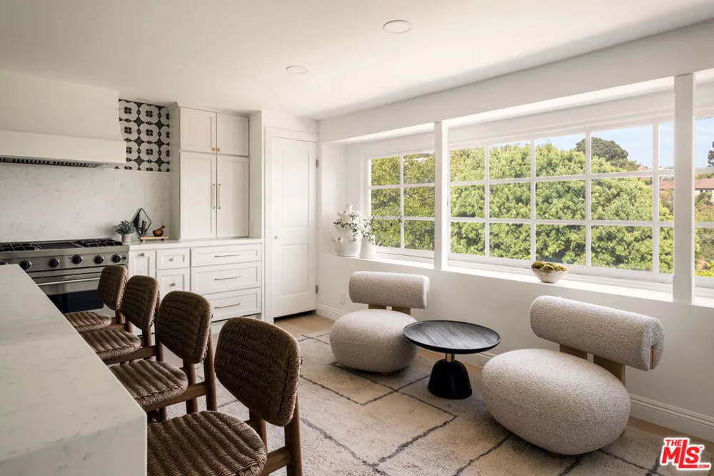 9315 Beverly Crest Drive Los Angeles, CA 90210